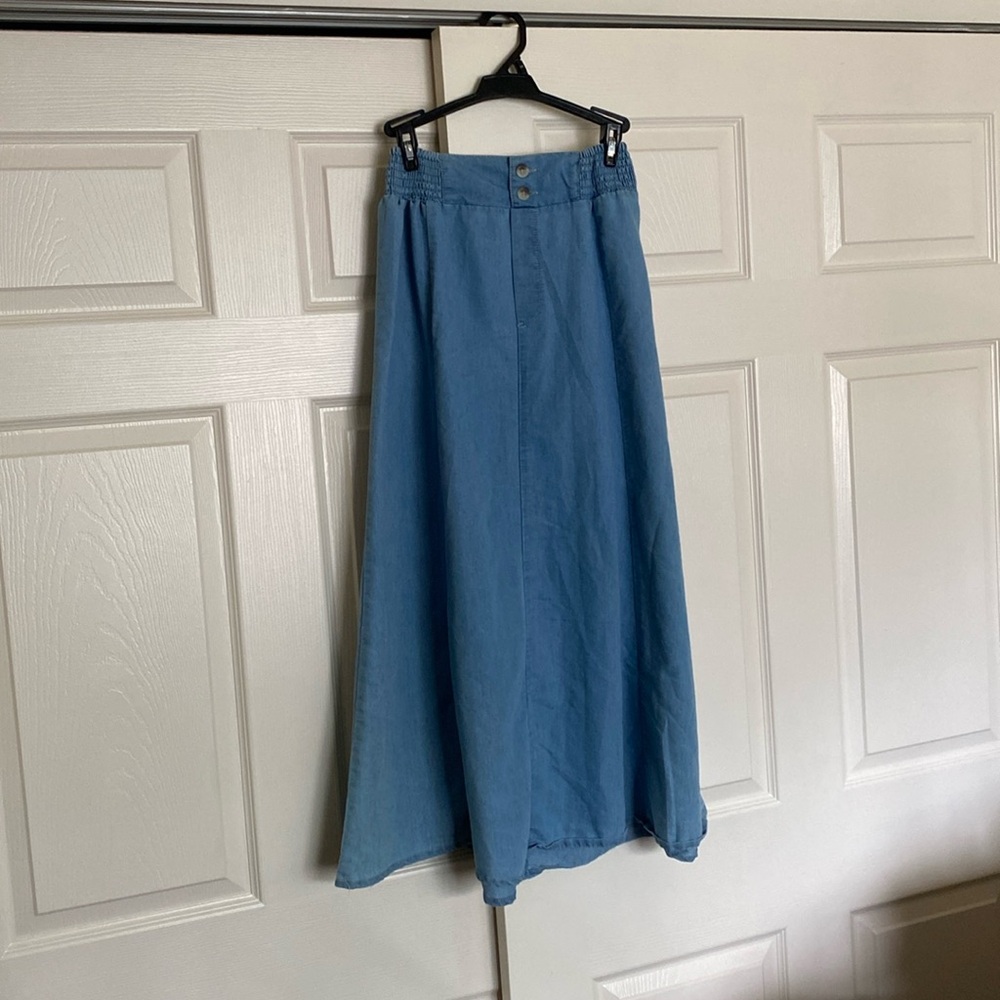 Maxi jeans skirt